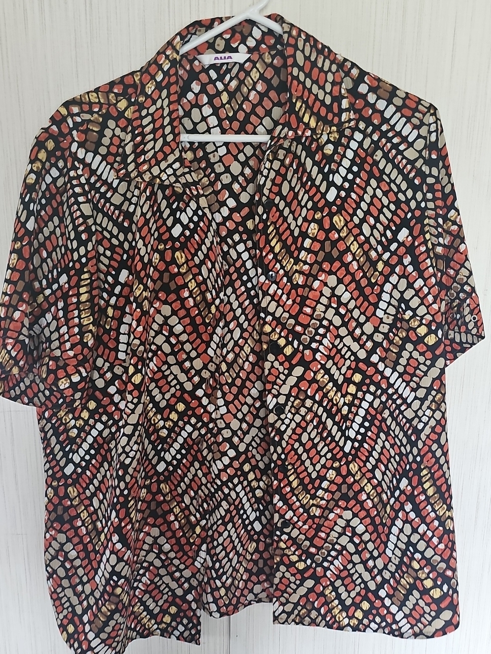 Men’s Short-Sleeve Patterned Shirt - Black with Red & White Mosaic